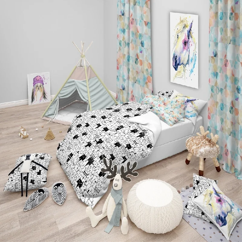 Designart 'Cats Pattern' Modern Teen Bedding Set - Duvet Cover & Shams