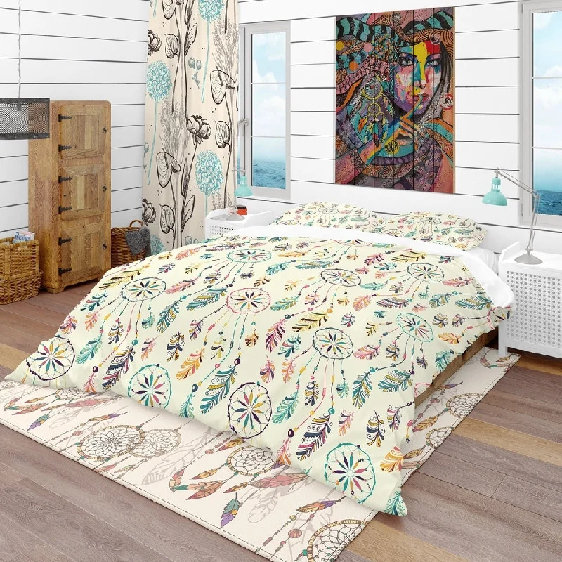 Designart 'Pattern with Native Indian-American Dream Catcher' Southwestern Bedding Set - Duvet Cover & Shams