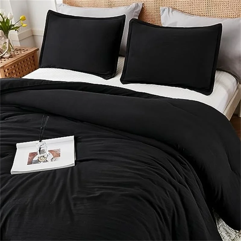 Solid Bedding Set