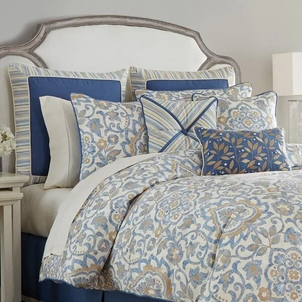 Copper Grove Asaka 4-piece Blue Damask Comforter Set