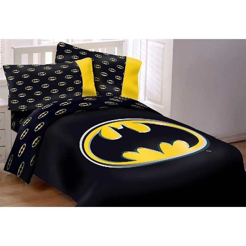 DC Comics Superhero Reversible Comforter Set, Batman Emblem, 3-Piece, Queen