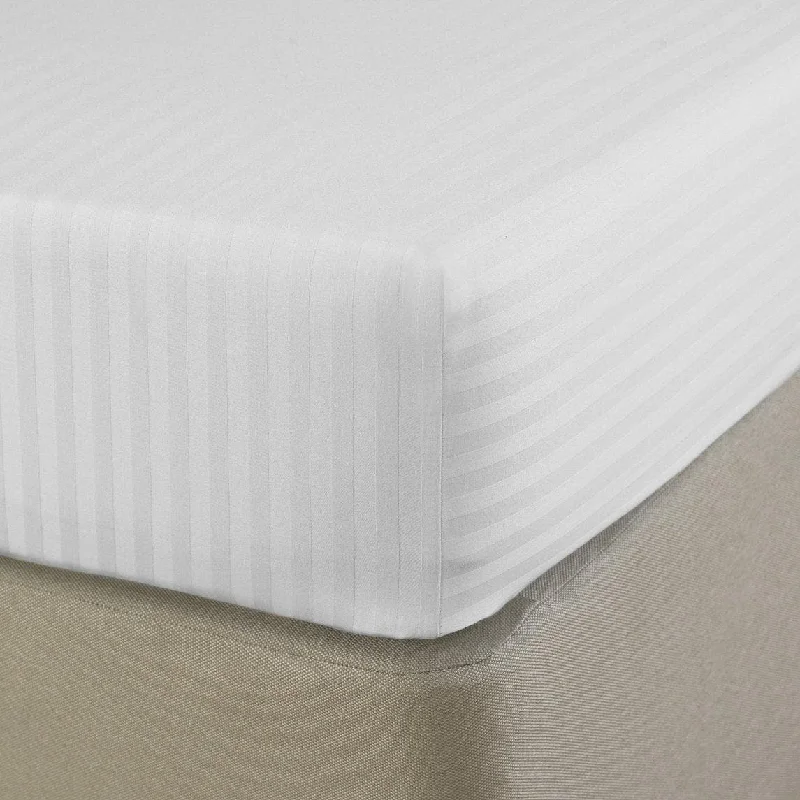 Silverclear 250TC Dobby Stripe Fitted Sheet